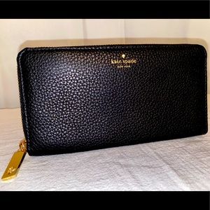 Kate Spade wallet NWT